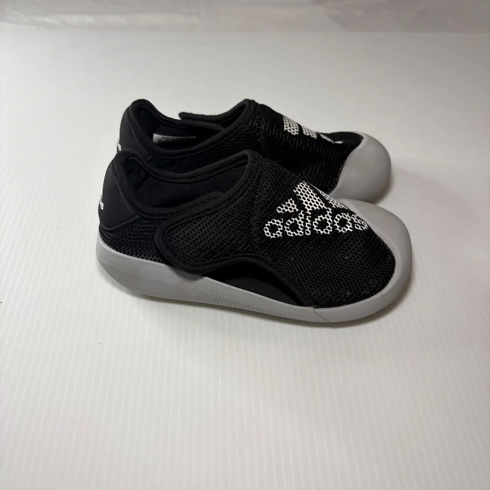 Adidas Altaventure Boys Sport Swim Sandals Water Shoes Sneakers Sz 2 Black/Gray